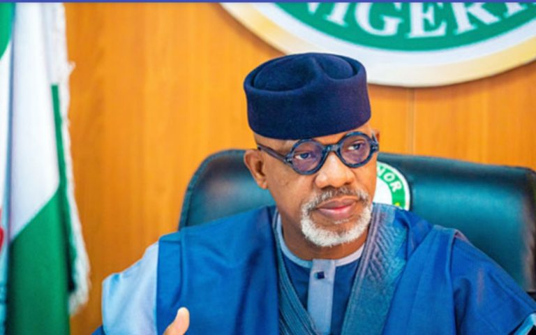 Picsart_24-04-28_09-23-20-835