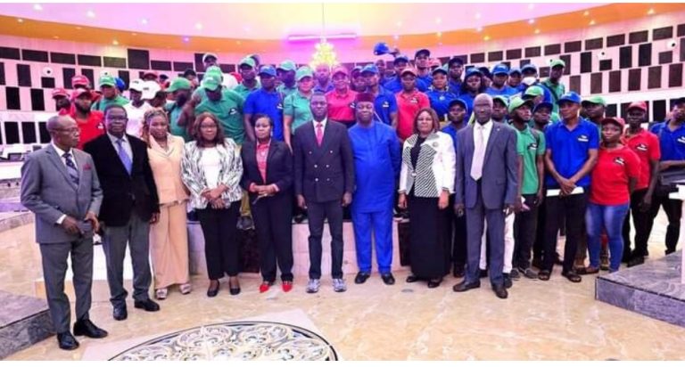 Picsart_24-09-11_00-09-30-795